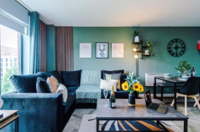 NEW! Stunning 2-Bed Apartment in Manchester by 53 Degrees Property, Amazing Location - Sleeps 6!